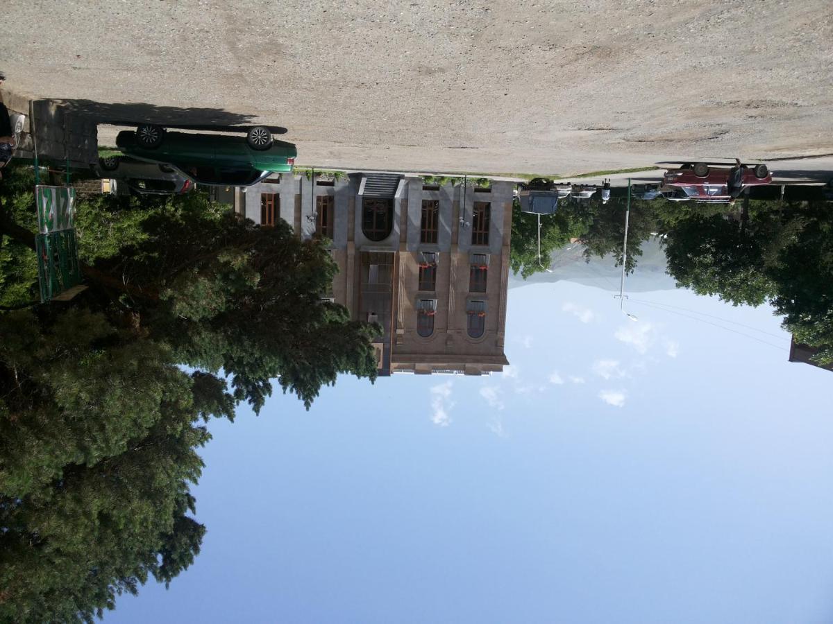 Hotel Arpa Yeghegnadzor Exterior foto
