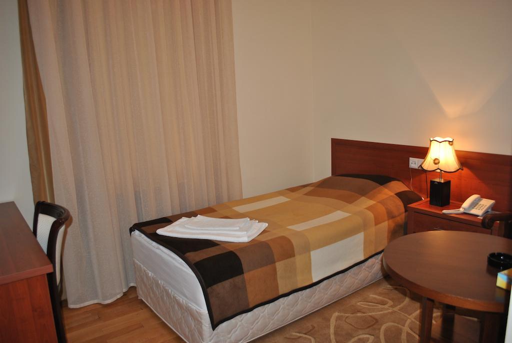 Hotel Arpa Yeghegnadzor Exterior foto