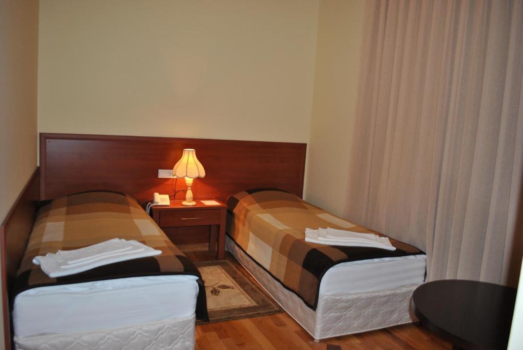 Hotel Arpa Yeghegnadzor Exterior foto
