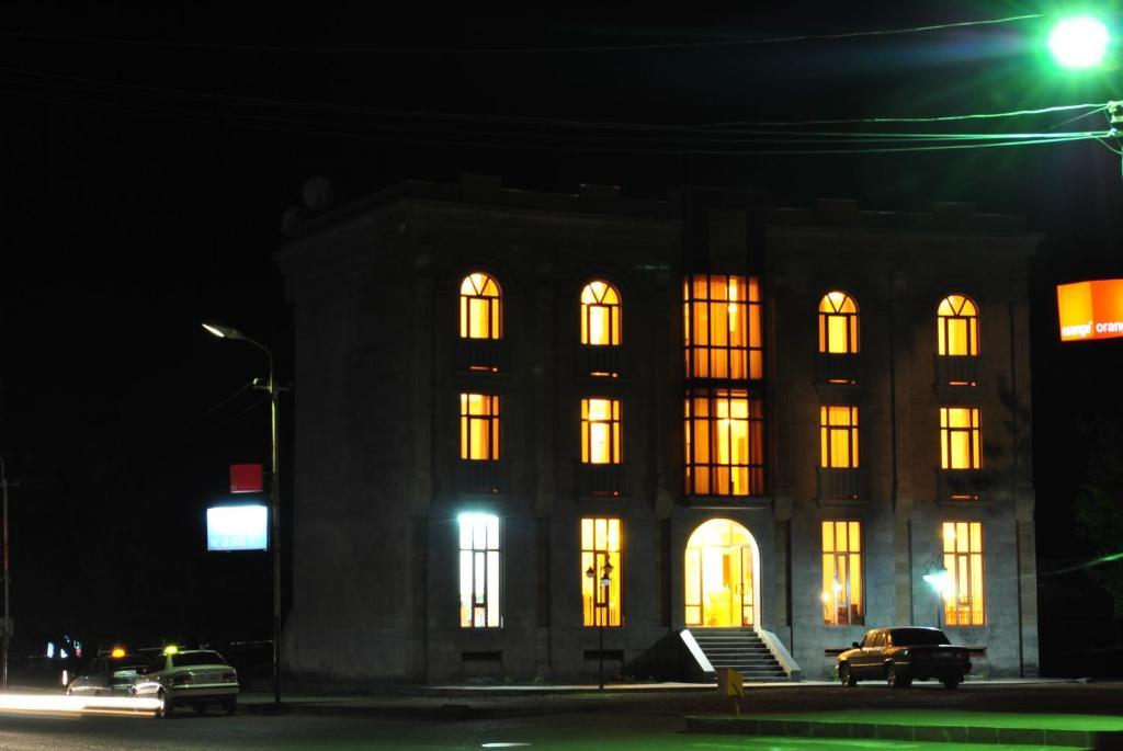 Hotel Arpa Yeghegnadzor Exterior foto